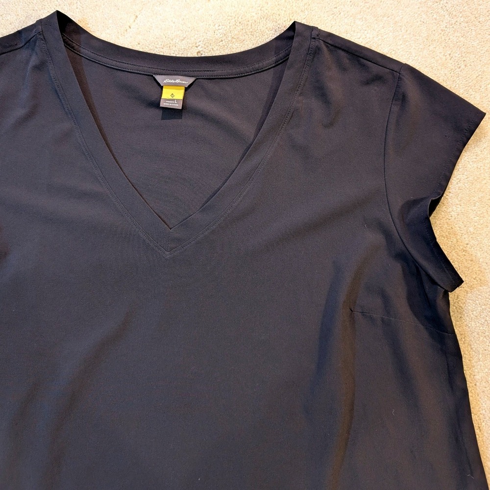 Eddie Bauer Departure V-Neck Travex T-Shirt Womens L Black SS Travel Top Pocket